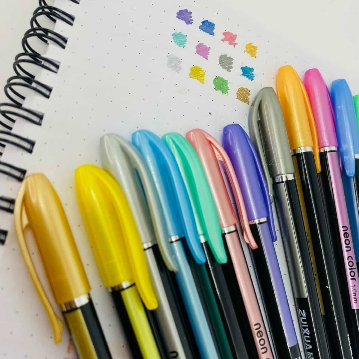 6953571207054_3 Set de 12 Lápices Tinta Gel 1.0mm Tonos Metalizados - Imagen 3