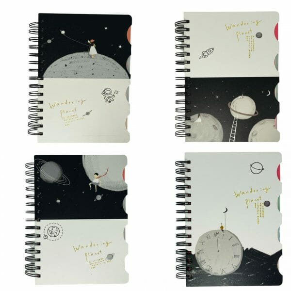 Cuaderno 140 Hojas Línea Horizontal con Separadores de Colores Modelo de Planetas (Elige Diseño)