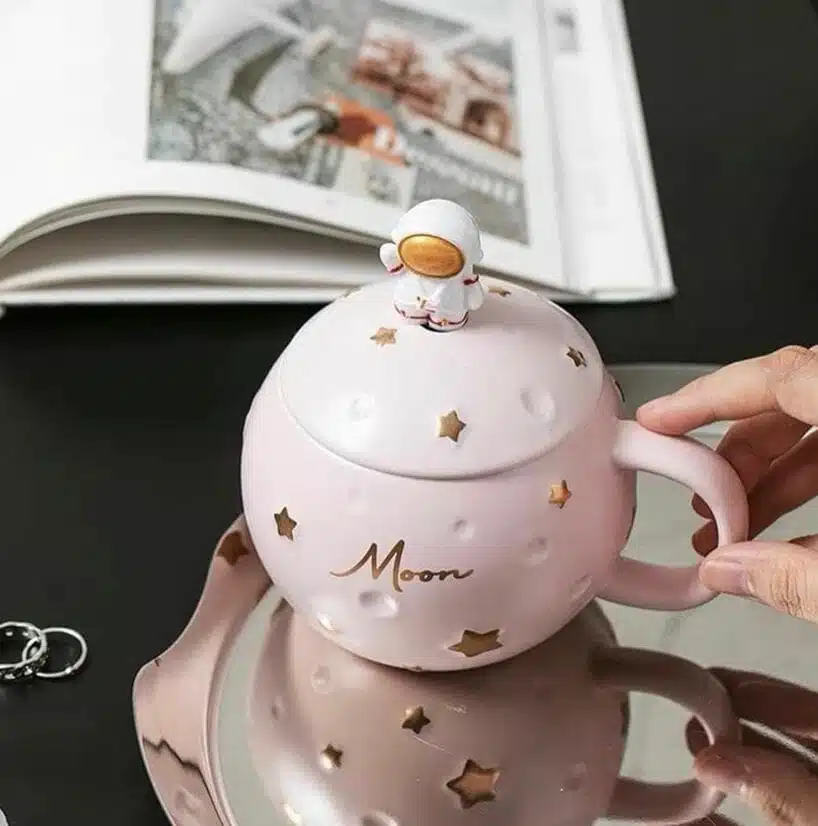 Tazón Con Tapa y Cuchara Modelo de Luna y Astronauta (Elige Color) - Imagen 5