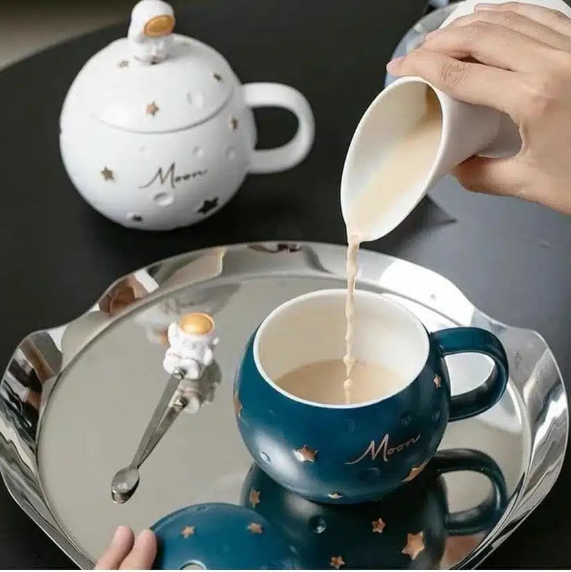 Tazón Con Tapa y Cuchara Modelo de Luna y Astronauta (Elige Color) - Imagen 6