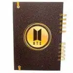 Cuaderno A5 100 Hojas Cuadriculadas 7mm Diseño BTS - Imagen 2