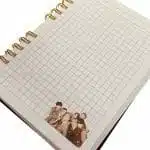 Cuaderno A5 100 Hojas Cuadriculadas 7mm Diseño BTS - Imagen 6