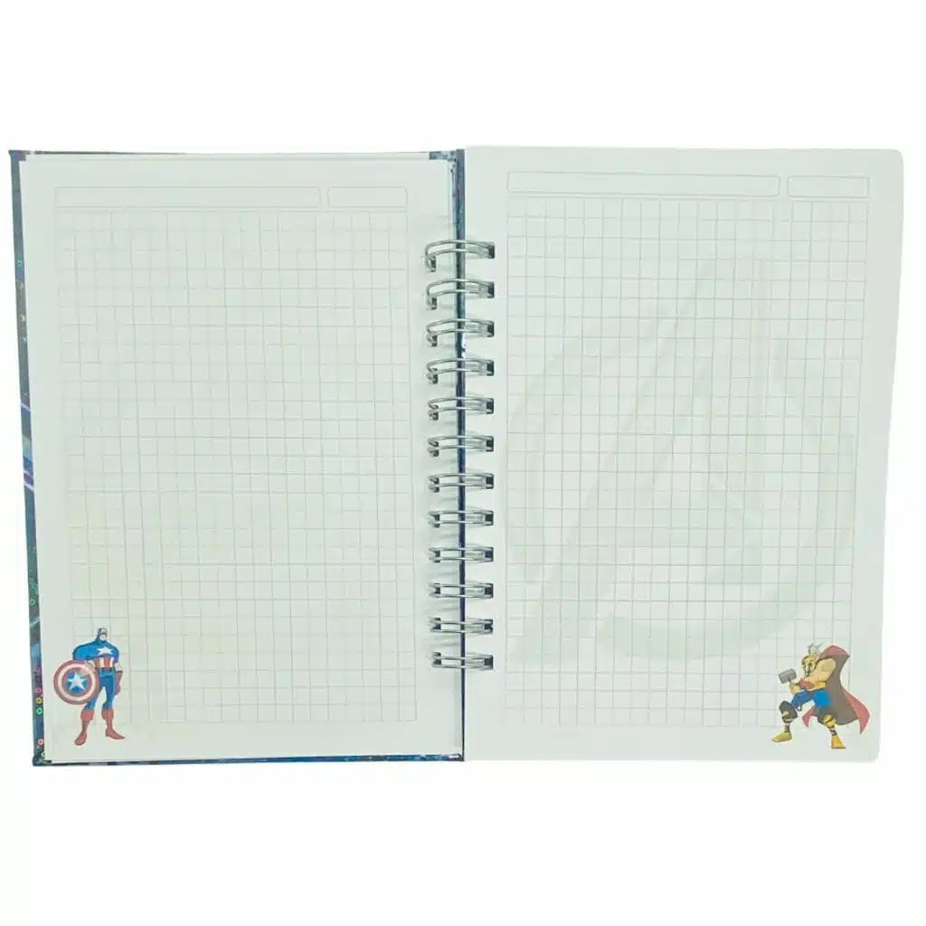 Cuaderno A5 100 Hojas Cuadriculadas 7mm Diseño de Avengers - Imagen 7