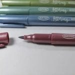 Set de 8 Lápices Punta Pincel Metalizados Lettering Artel - Imagen 2