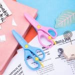 Tijera Plástica Punta Roma Bumpees Deli (Elige Color) - Imagen 4